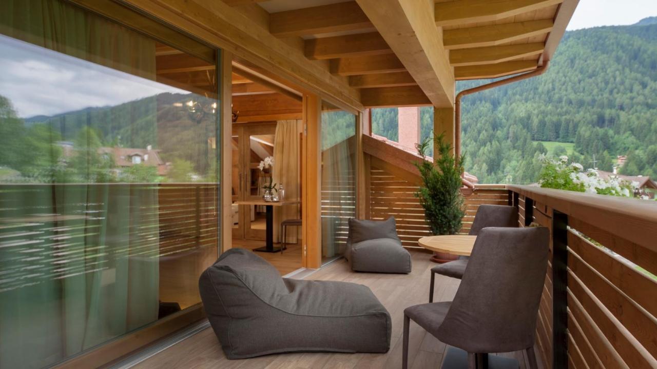 Boutique Hotel E Chalets Salvadori Mezzana  Exterior foto